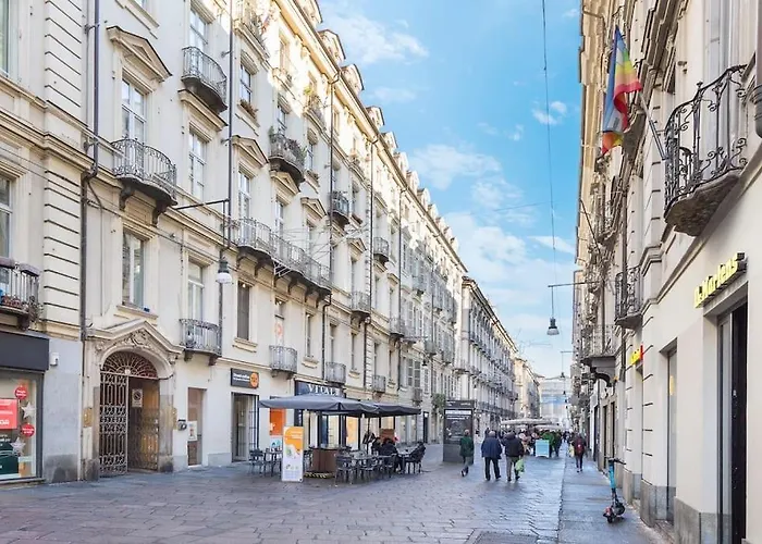Historical Suite - Pieno Centro - Porta Nuova- Piazza Castello